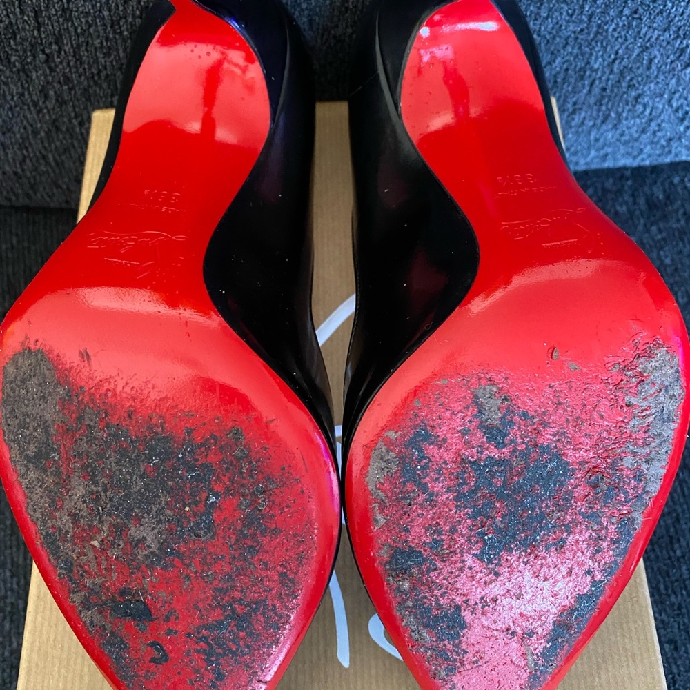 Authentic Christian heels - Picture 4 of 5